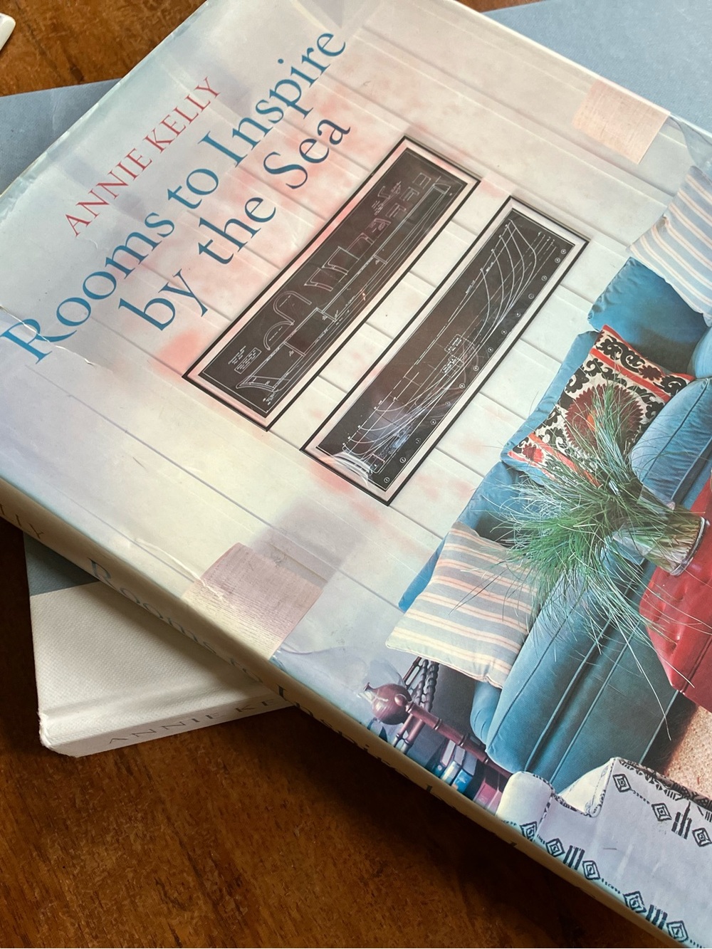 Rooms to Inspire Annie Kelly design book